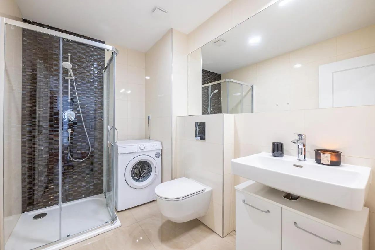 Cozy Apartment In The Center Of Prague, Opposite The National Museum
